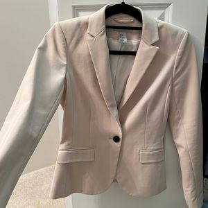Fitted blazer/suit jacket